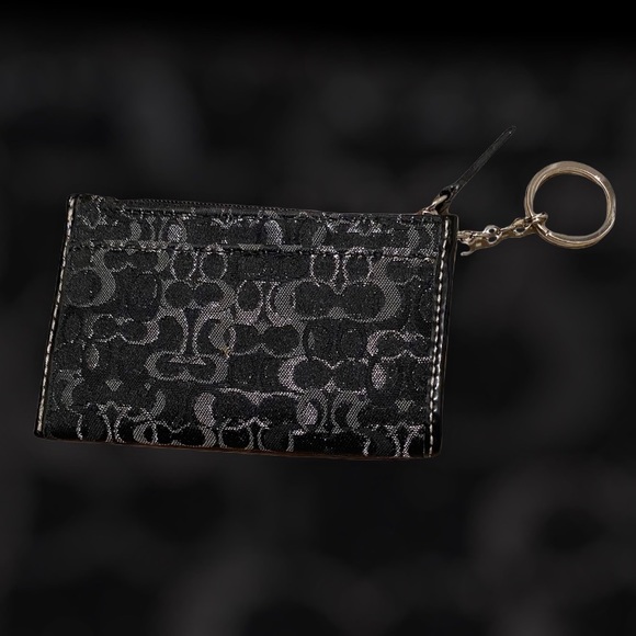 SOLD - Authentic COACH Card Money Holder - GUC. - Picture 3 of 11